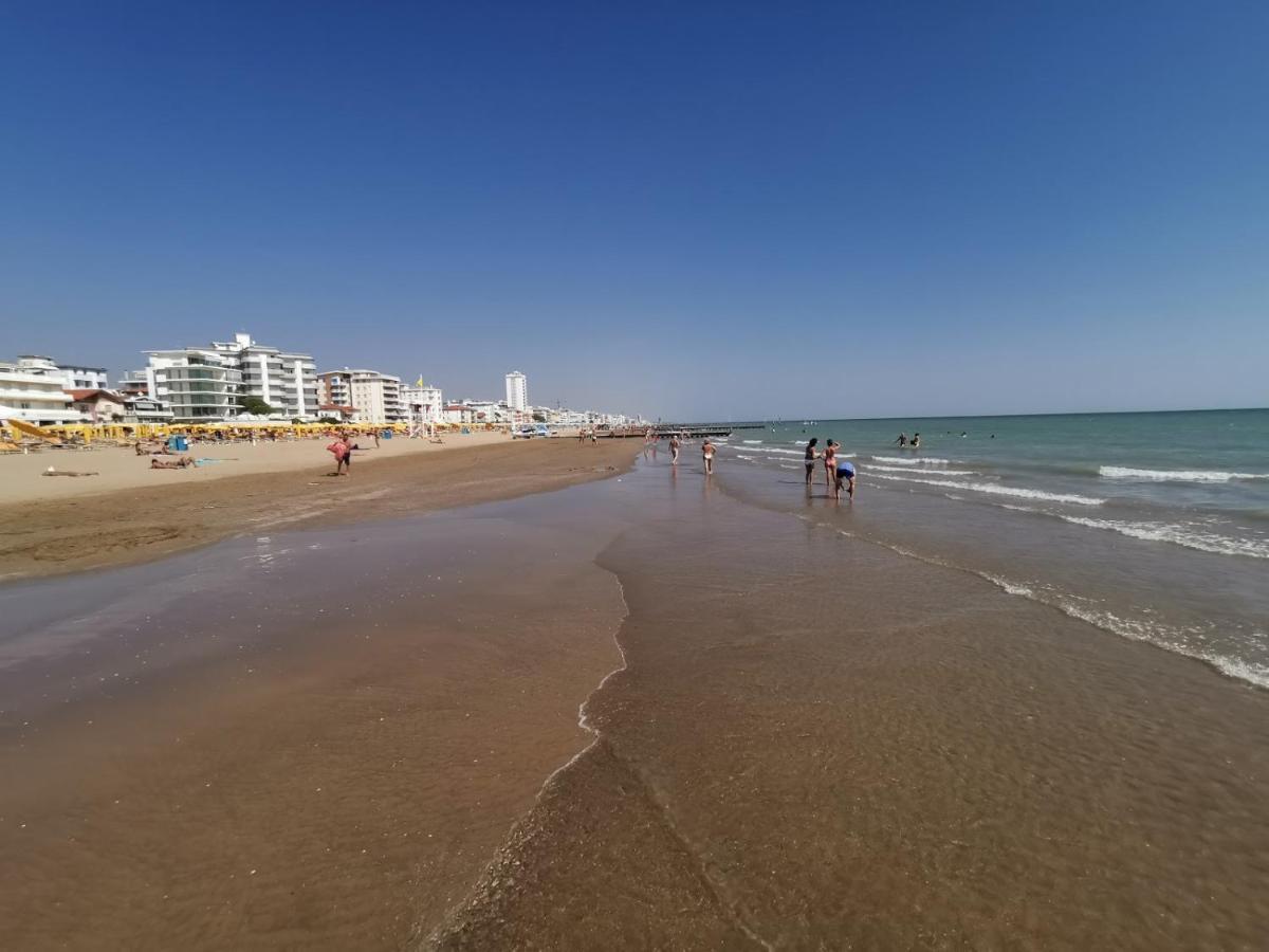 Gigi House Appartamento Piazza Mazzini 300M Dal Mare Lido di Jesolo Luaran gambar